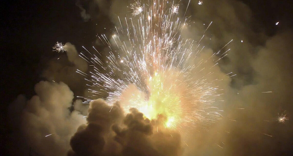 کاربردهای گوگرد در پیروتکنیک | نقش گوگرد در ترکیبات آتش‌بازی